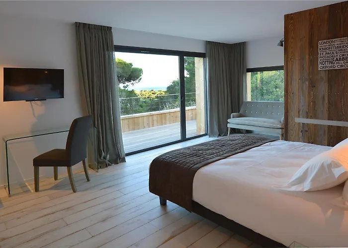 Les Lofts De Palombaggia Aparthotel